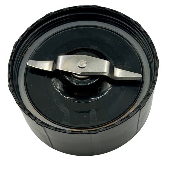 NutriBullet Replacement Cups with Blade Set 24 oz 18 oz Cups and Extractor Blade - Picture 2 of 6